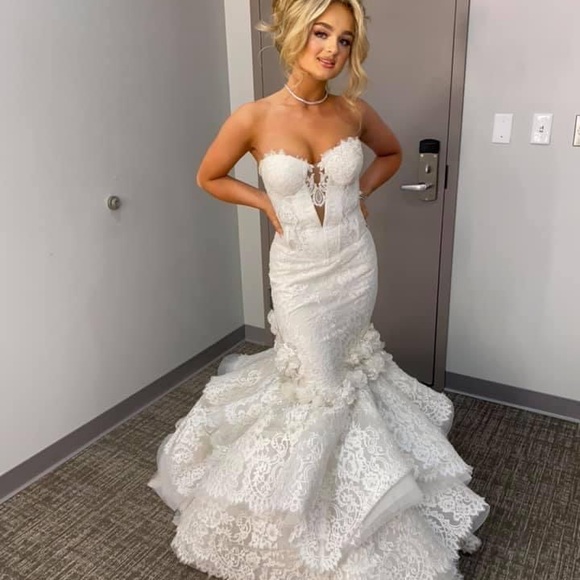 Pnina Tornai Dresses & Skirts - Pnina tornai wedding dress